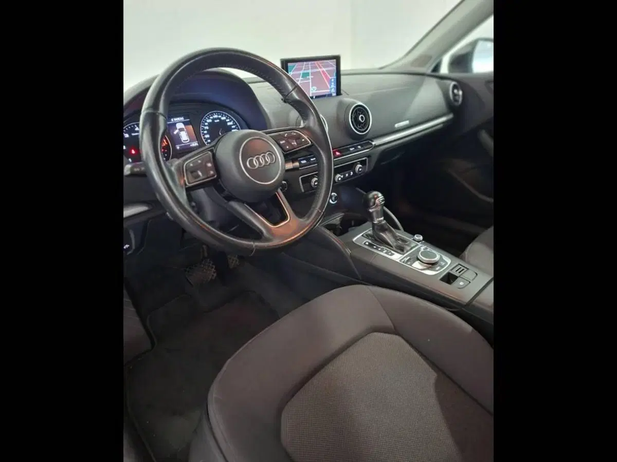 Audi A3 Sportback usata a Torino (11)