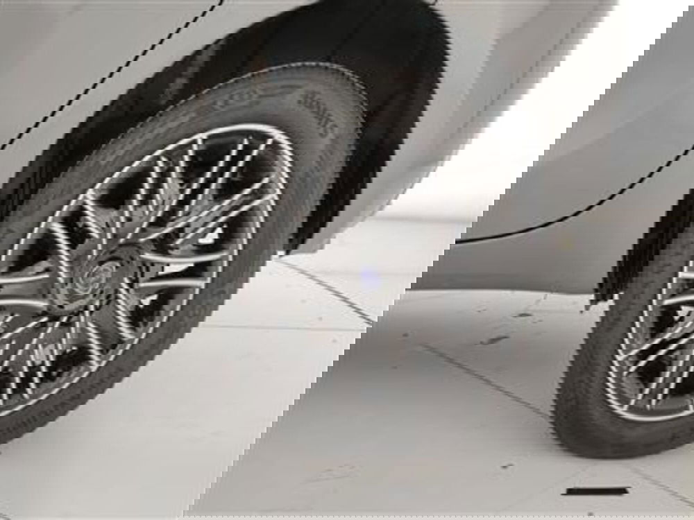 Lancia Ypsilon usata a Bari (12)