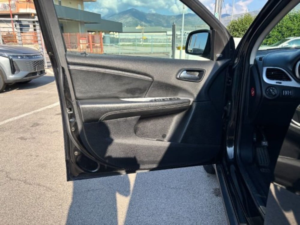 Fiat Freemont usata a Latina (12)