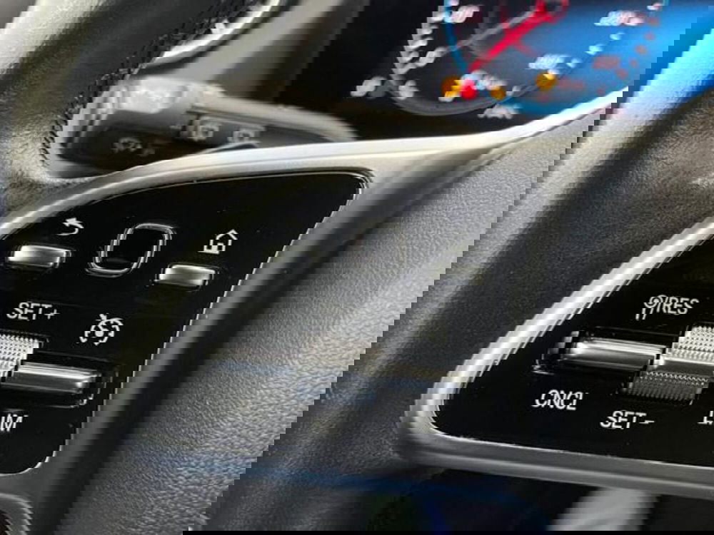 Mercedes-Benz GLA SUV usata a Como (12)