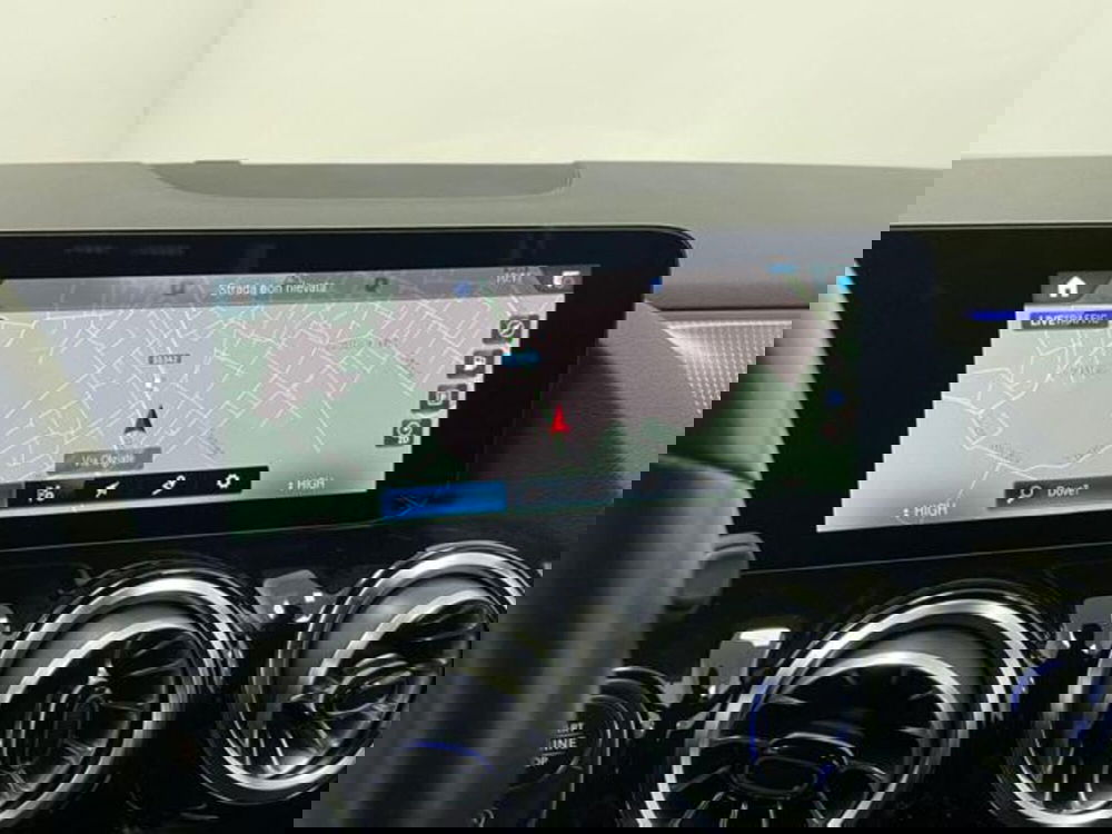 Mercedes-Benz GLA SUV usata a Como (17)