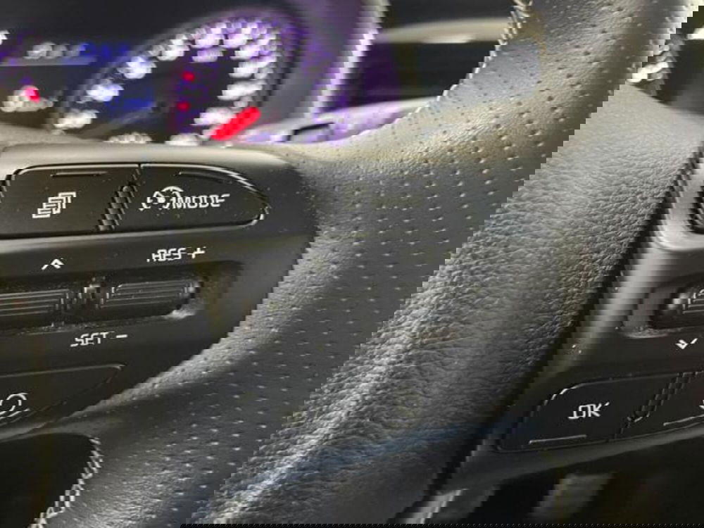 Kia Stonic usata a Como (12)