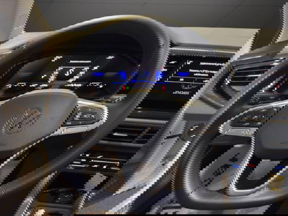 Volkswagen Taigo usata a Milano (11)