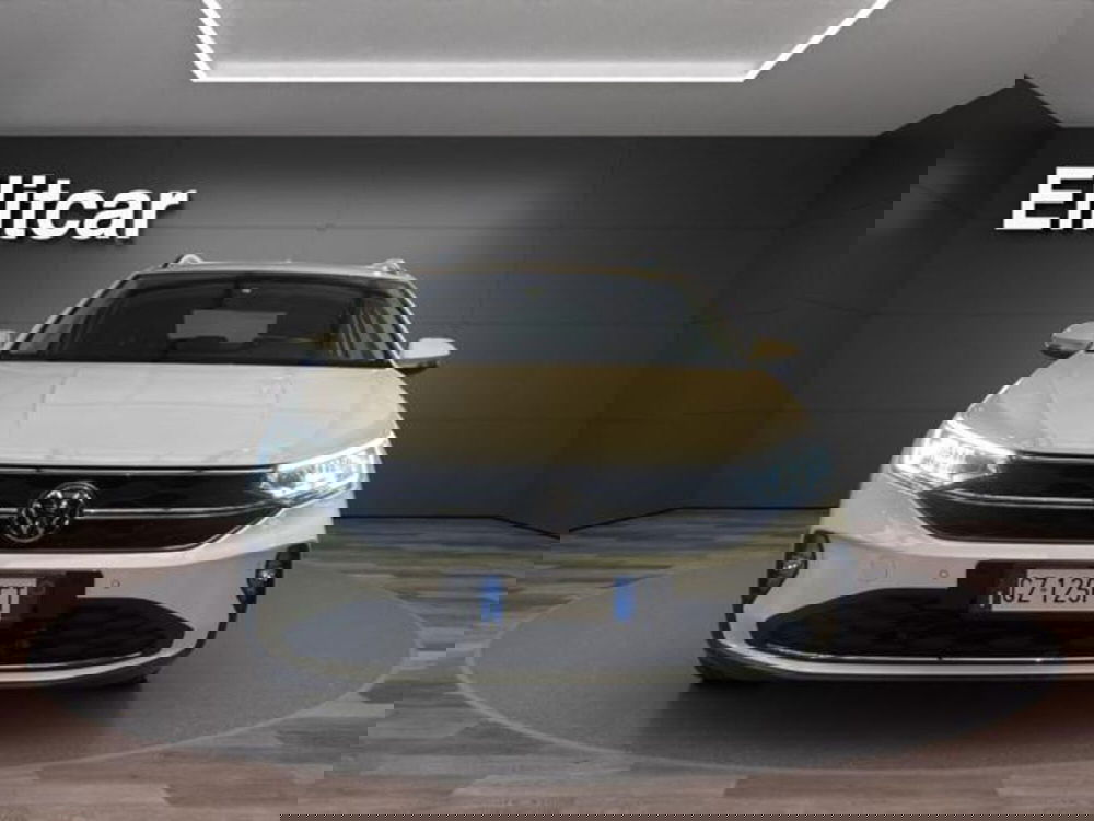 Volkswagen Taigo usata a Milano (2)