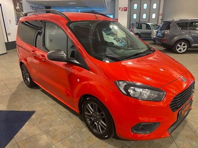 Ford Tourneo Courier 1.5 TDCI 75 CV Sport del 2020 usata a Beinette