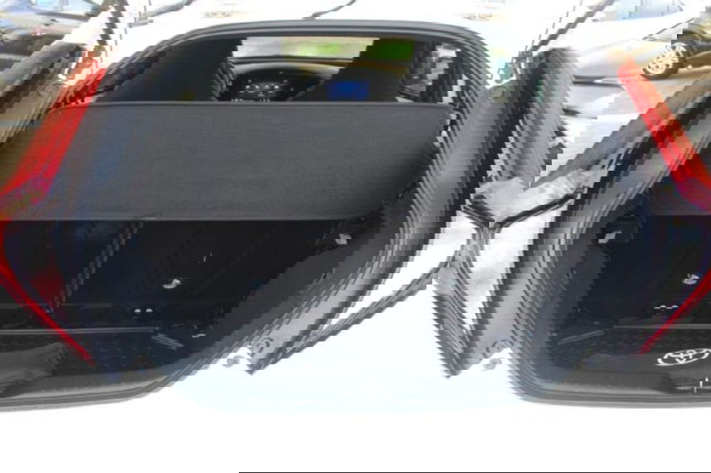 Toyota Aygo X nuova a Roma (11)