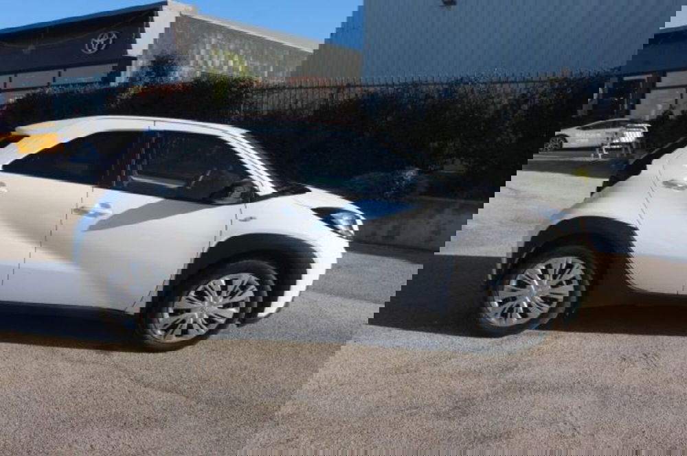 Toyota Aygo X nuova a Roma (13)