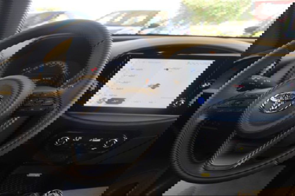 Toyota Aygo X nuova a Roma (12)