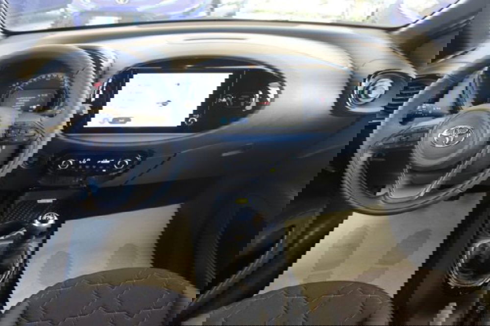 Toyota Aygo X nuova a Roma (11)