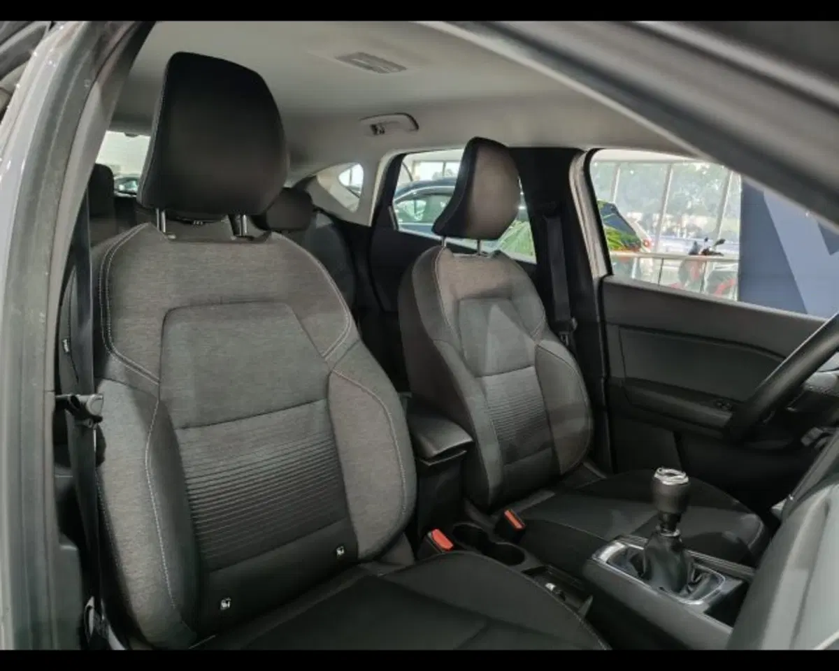Renault Captur usata a Catania (17)