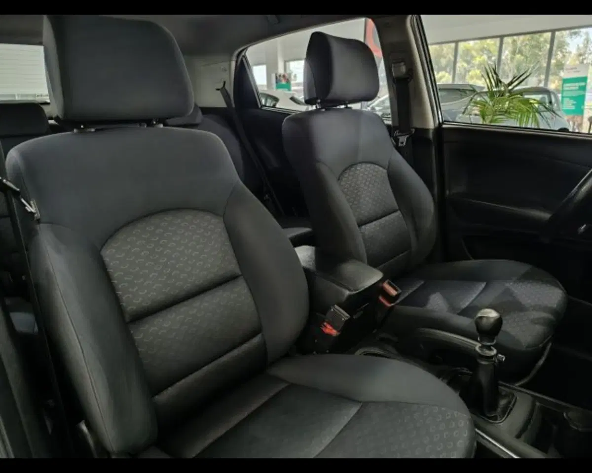 Ssangyong Korando usata a Catania (12)