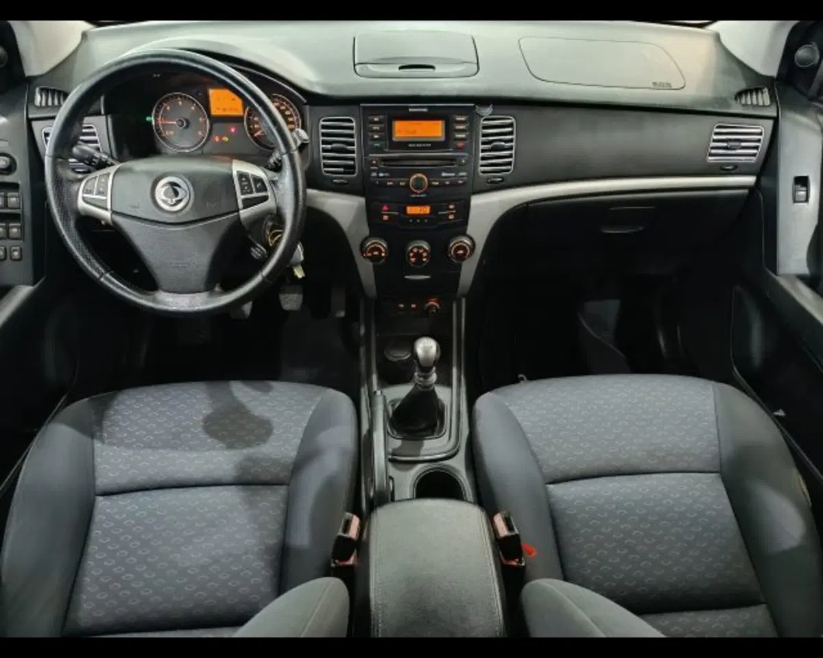 Ssangyong Korando usata a Catania (7)