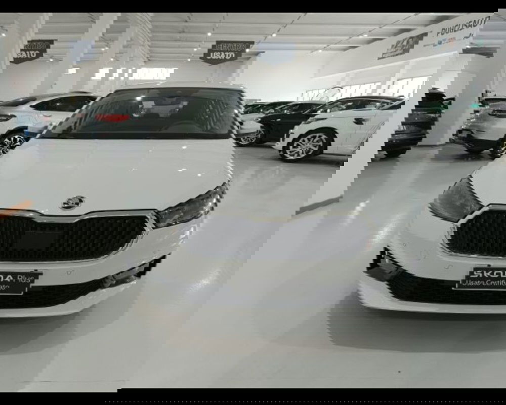Skoda Fabia usata a Catania (2)