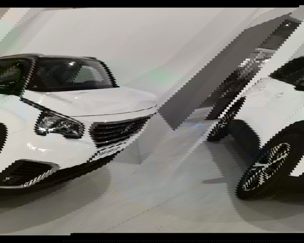 Peugeot 5008 usata a Catania