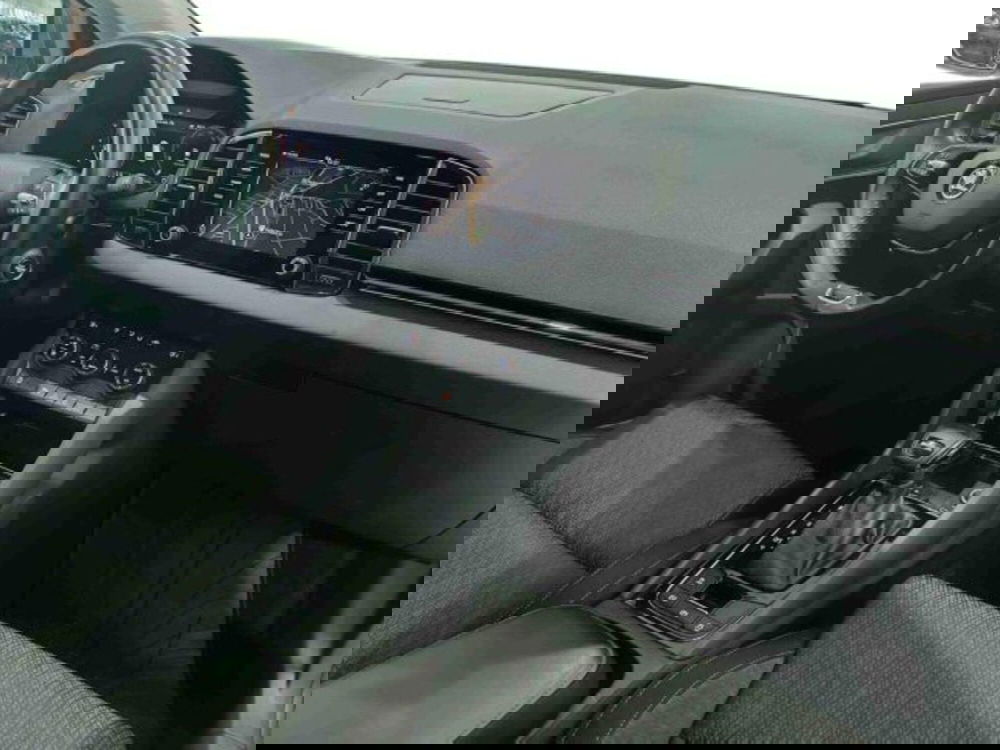 Skoda Karoq usata a Catania (9)