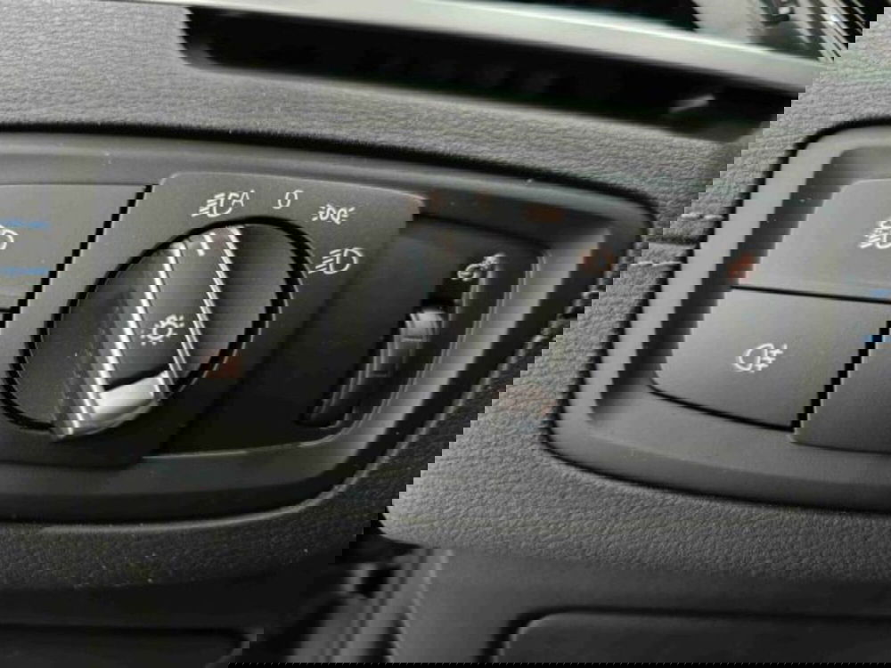 BMW X2 usata a Catania (18)