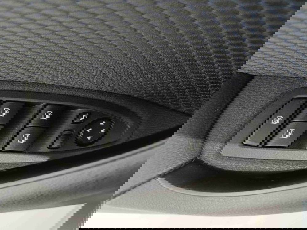 BMW X2 usata a Catania (19)