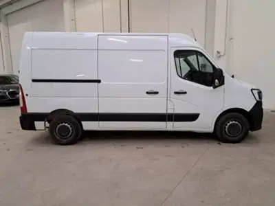 Renault Master Furgone T35 2.3 dCi 135 PM-TM Furgone Ice Plus del 2021 usata a Belpasso