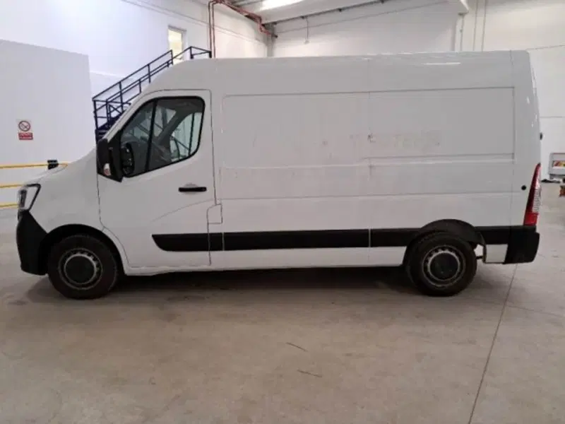 Renault Master Furgone usata a Catania (6)