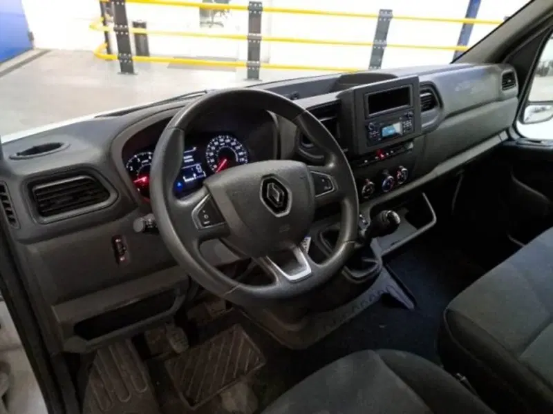Renault Master Furgone usata a Catania (7)