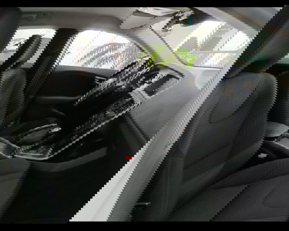Volvo V40 usata a Catania (15)