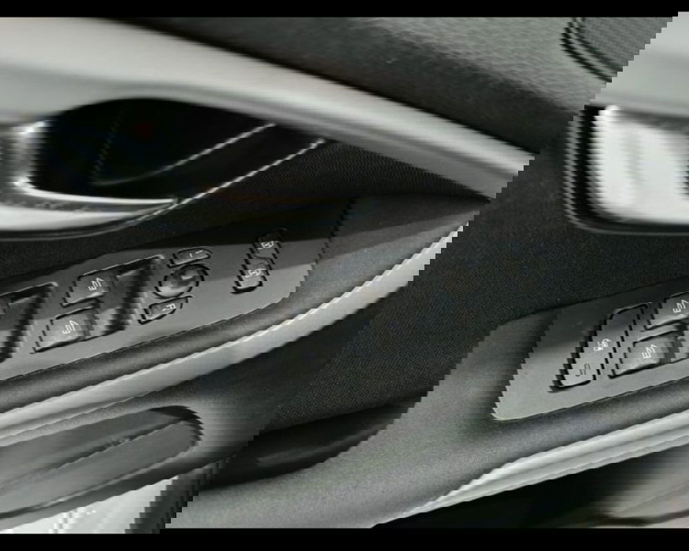 Volvo V40 usata a Catania (20)