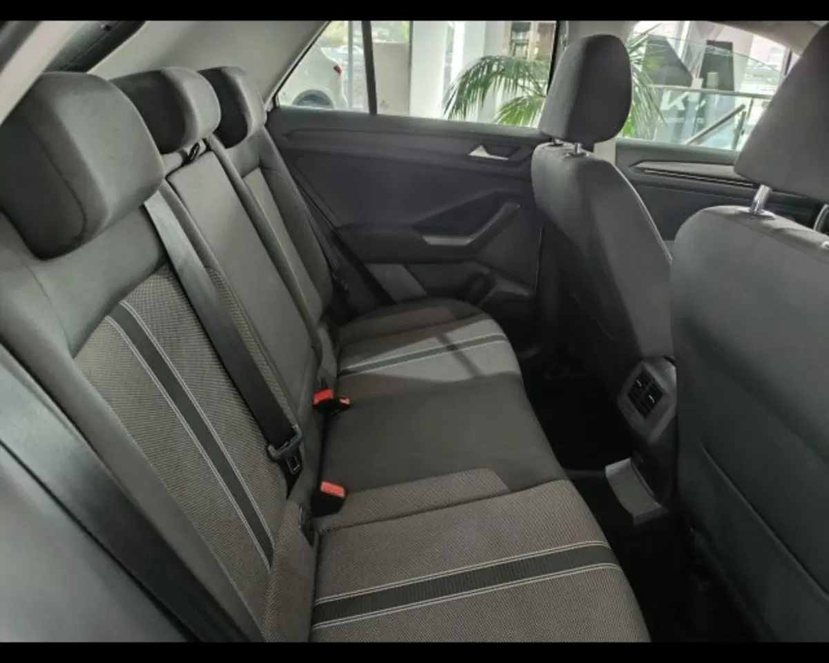 Volkswagen T-Roc usata a Catania (20)
