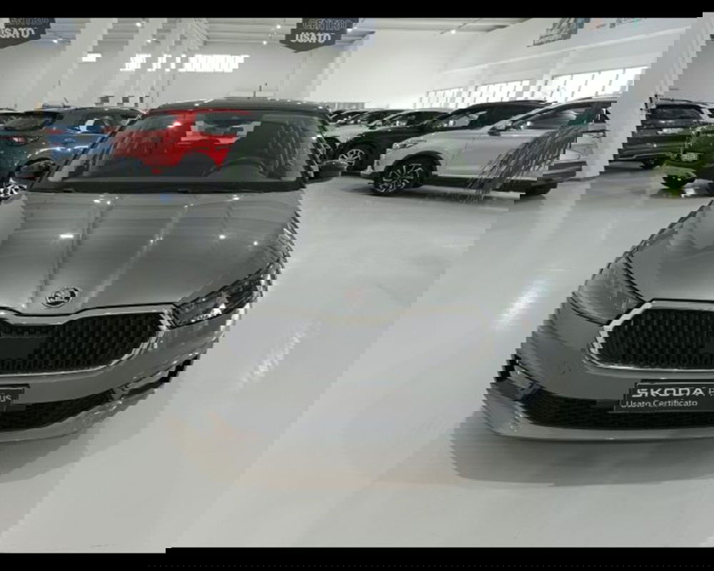 Skoda Fabia usata a Catania (2)