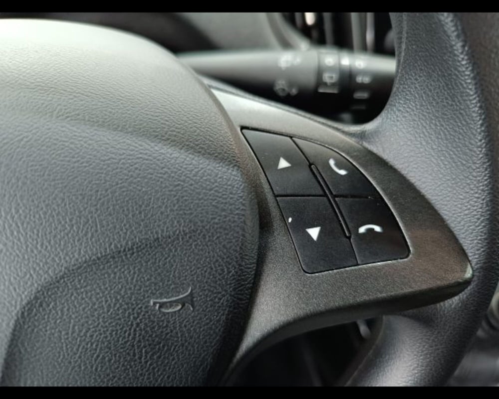 Lancia Ypsilon usata a Catania (14)