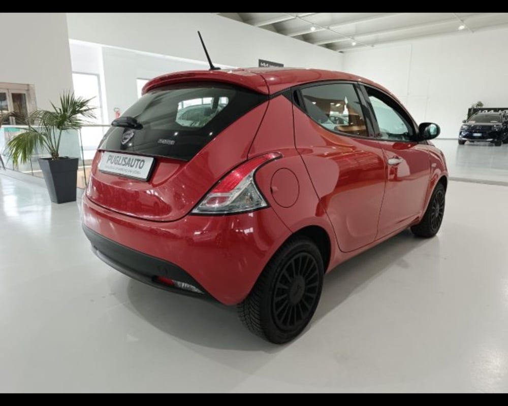 Lancia Ypsilon usata a Catania (4)
