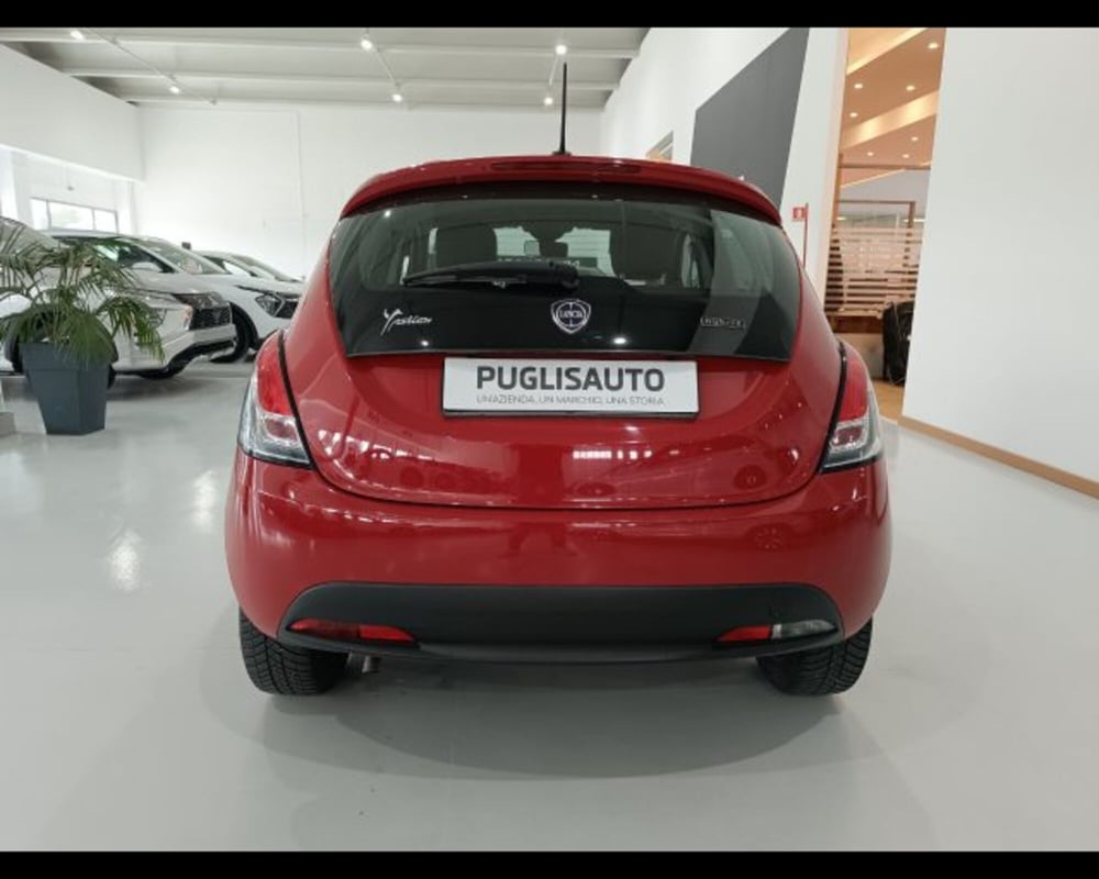 Lancia Ypsilon usata a Catania (5)