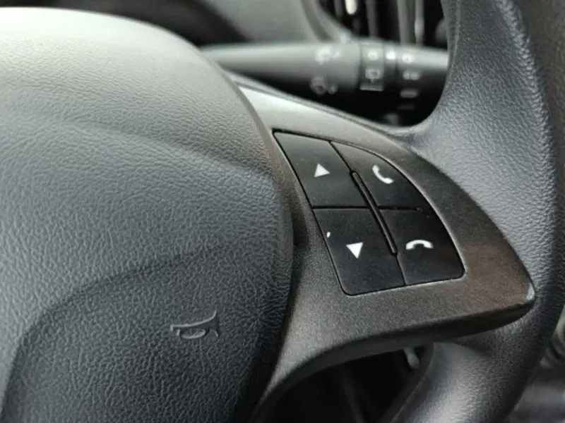 Lancia Ypsilon usata a Catania (18)
