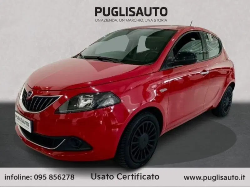 Lancia Ypsilon usata a Catania (3)