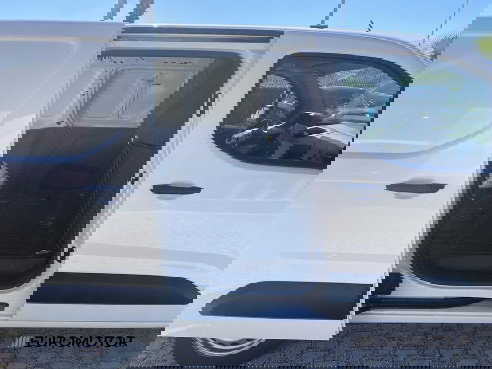 Peugeot Partner Furgone usata a Bari (12)