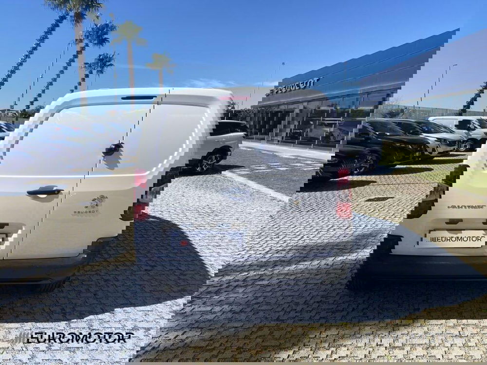 Peugeot Partner Furgone usata a Bari (6)