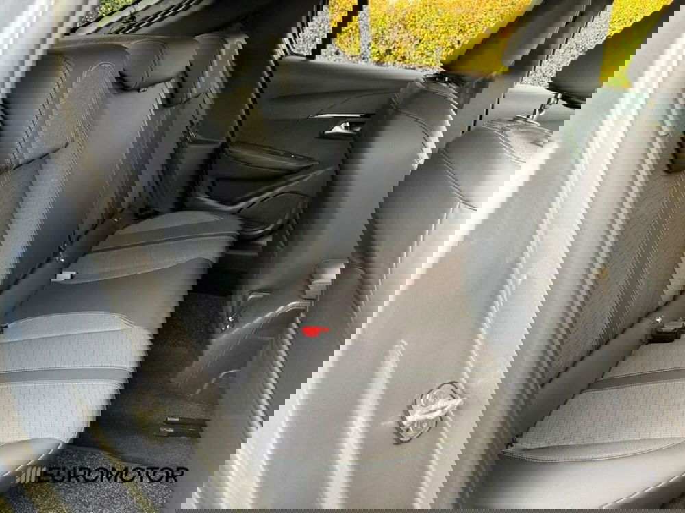 Peugeot 208 usata a Bari (11)