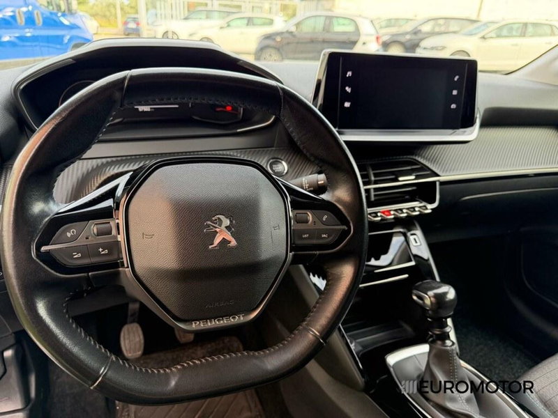 Peugeot 208 usata a Bari (14)