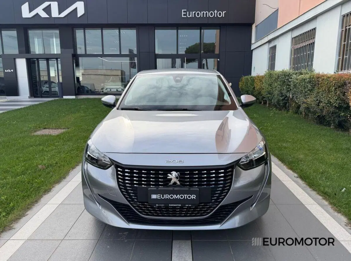 Peugeot 208 usata a Bari (2)