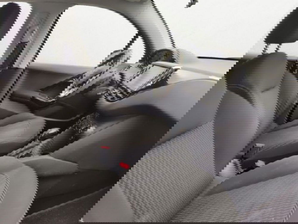 Peugeot 208 usata a Treviso (11)