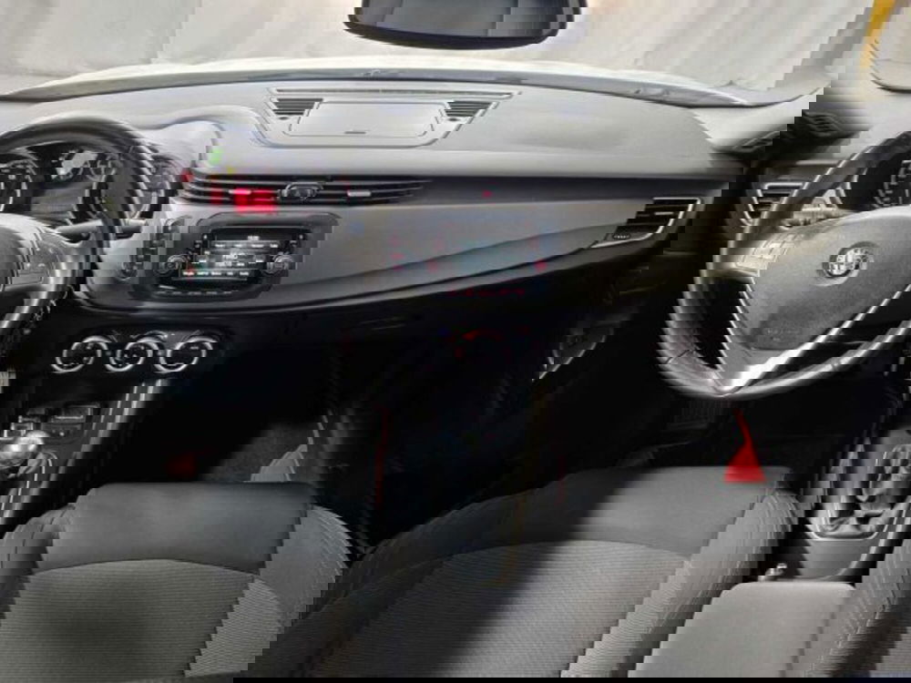 Alfa Romeo Giulietta usata a Sondrio (12)