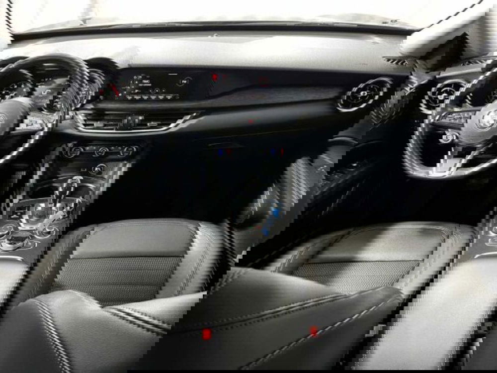 Alfa Romeo Stelvio usata a Sondrio (12)