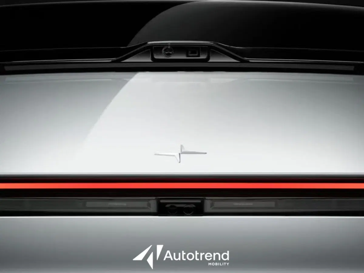 Polestar Polestar 5 nuova a Bari (10)