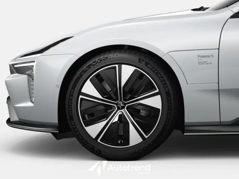 Polestar Polestar 5 nuova a Bari (6)