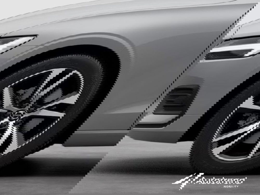 Volvo V60 nuova a Bari (5)