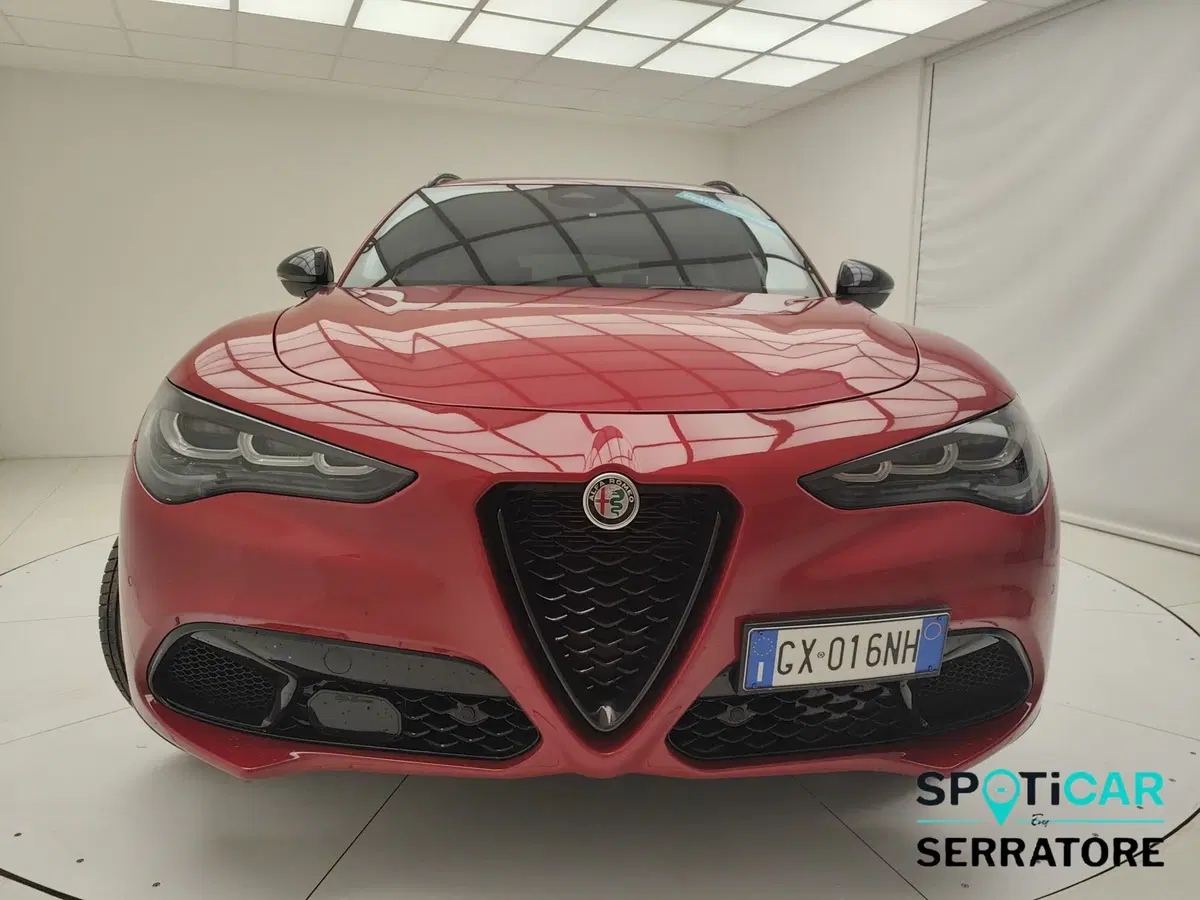 Alfa Romeo Stelvio usata a Como (2)
