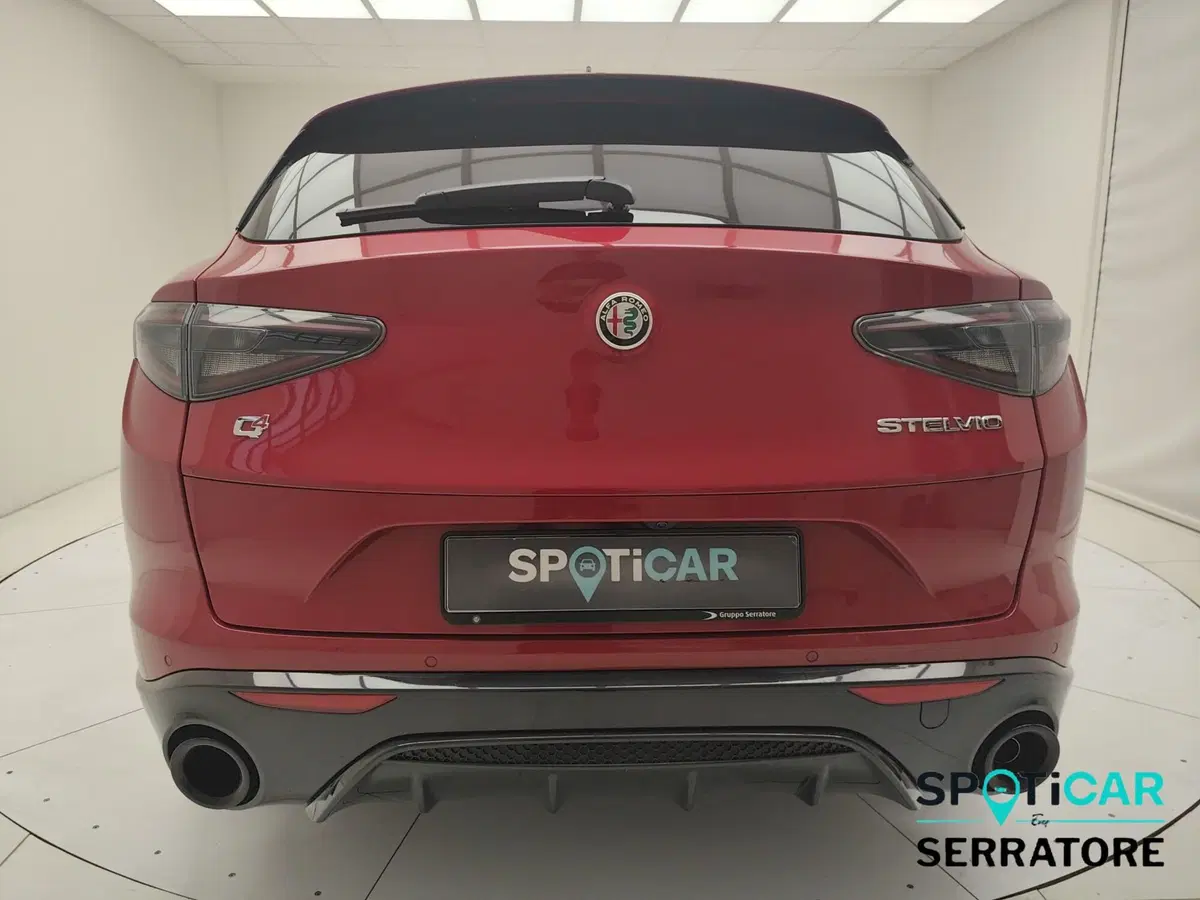 Alfa Romeo Stelvio usata a Como (6)