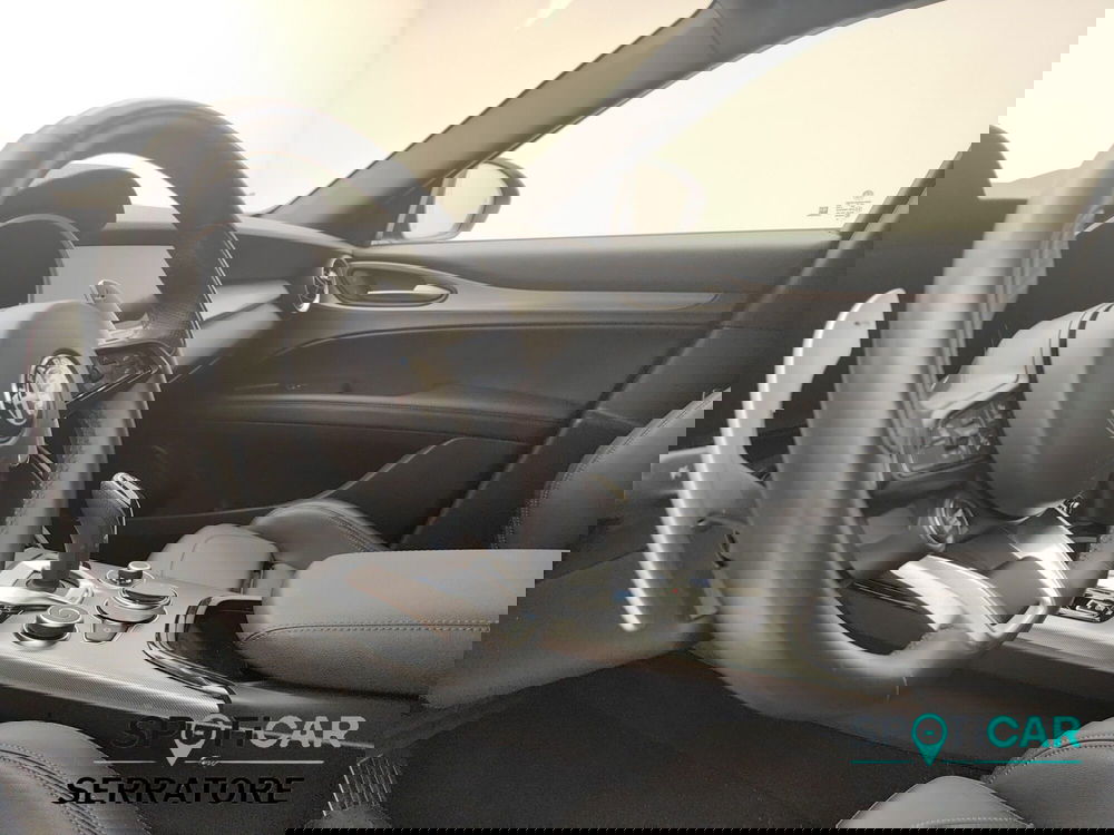 Alfa Romeo Stelvio usata a Como (7)