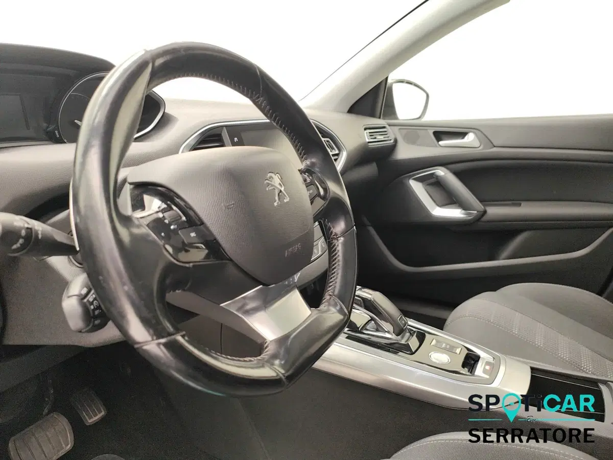 Peugeot 308 SW usata a Como (7)