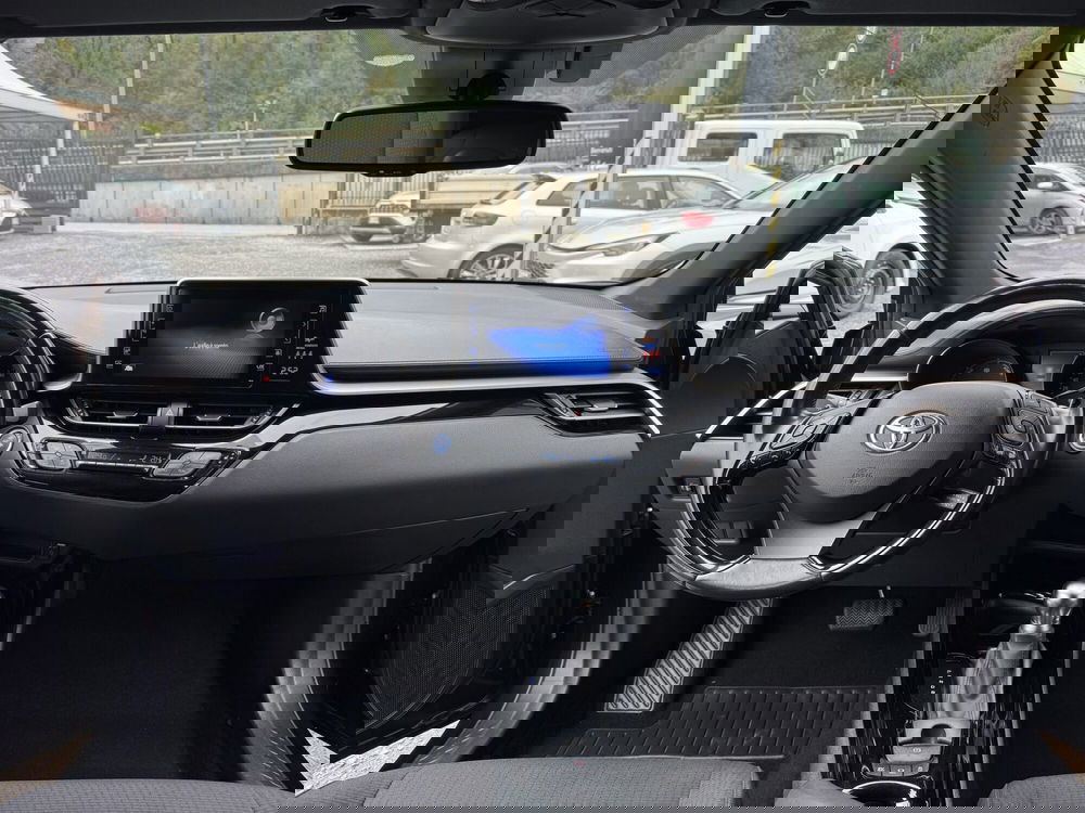 Toyota Toyota C-HR usata a Como (8)