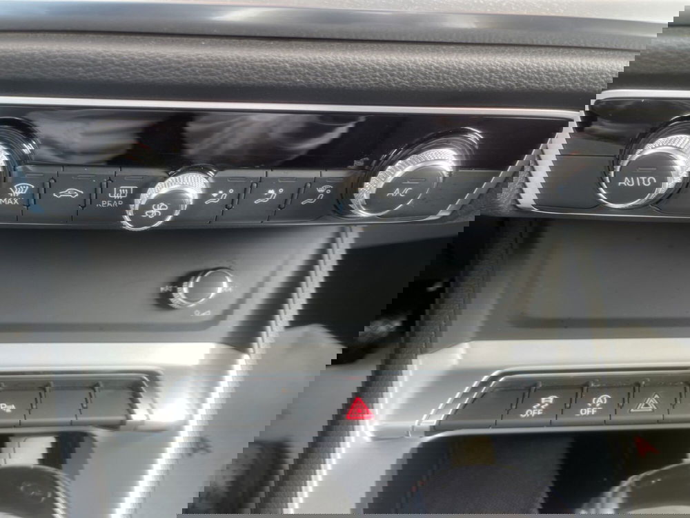 Audi Q3 Sportback usata a Siracusa (14)